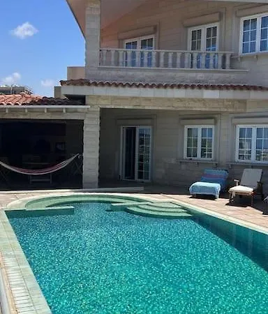 Luxury 3 Bedroom Sea -view Paphos