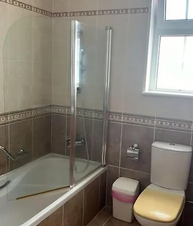 Luxury 3 Bedroom Sea -view * 파포스