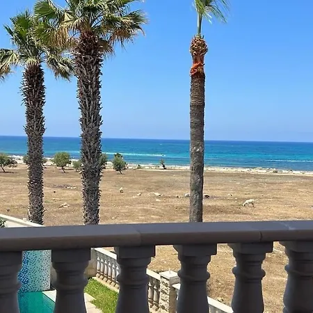 Luxury 3 Bedroom Sea -view * 파포스